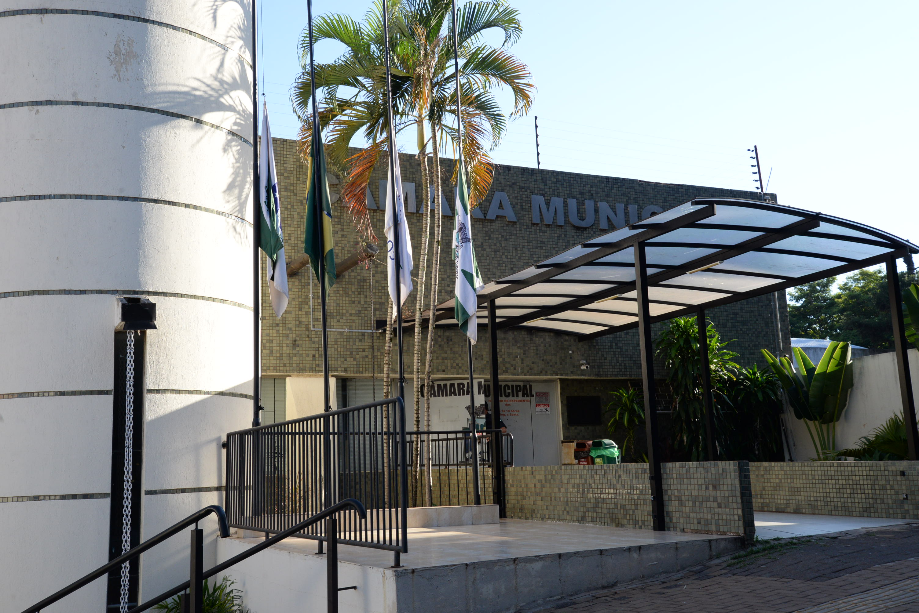 Fachada Cmfi