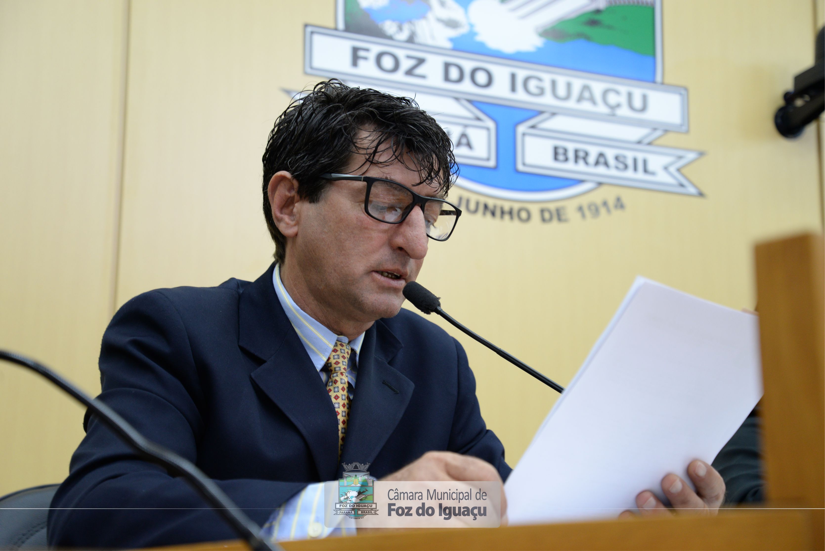 vereador-edson-narizão-cmfi-plenário01.jpg