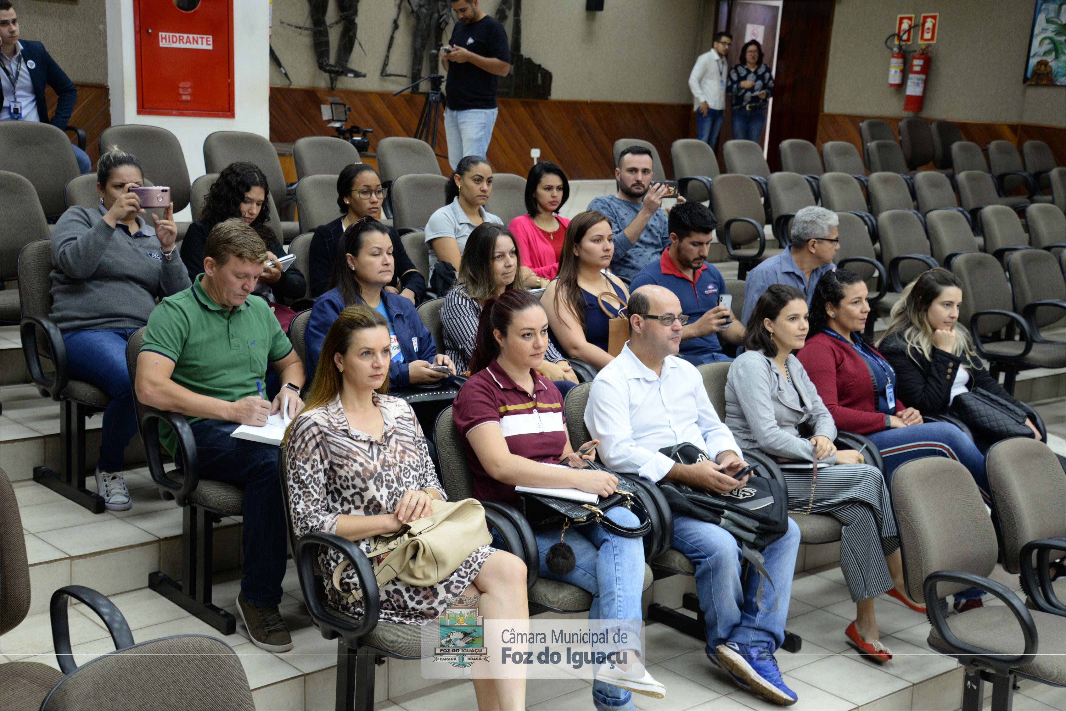 Alunos do curso técnico em Administração do Instituto Federal do Paraná visitam a Câmara Municipal de Foz do Iguaçu - 08-08 (04)