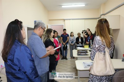 Alunos do curso técnico em Administração do Instituto Federal do Paraná visitam a Câmara Municipal de Foz do Iguaçu - 08-08 (10)