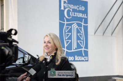 Doação de livros a Biblioteca Municipal - 04-07 (13)