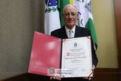 Entrega do Título de Cidadão Honorário ao Dr. Pedro Peres - 20/12 (06)