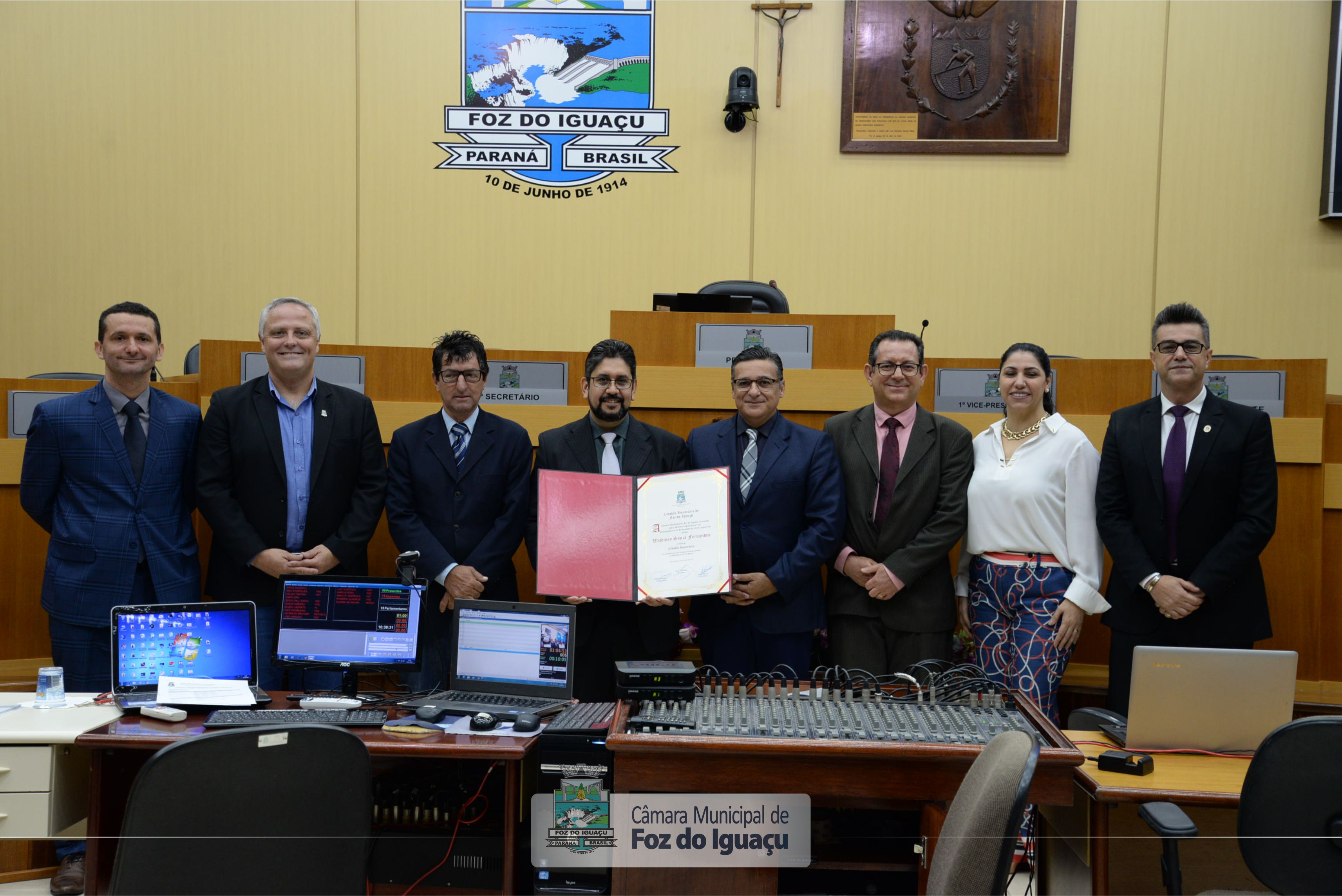 Entrega do Título de Cidadão Honorário ao Pastor Waldiney Souza Fernandes - 18-12