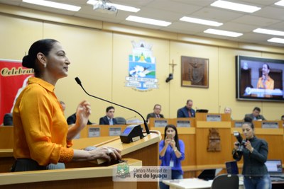 Moção de Aplauso 24/2019 - Júlia Cornetta - 05-11 (04)