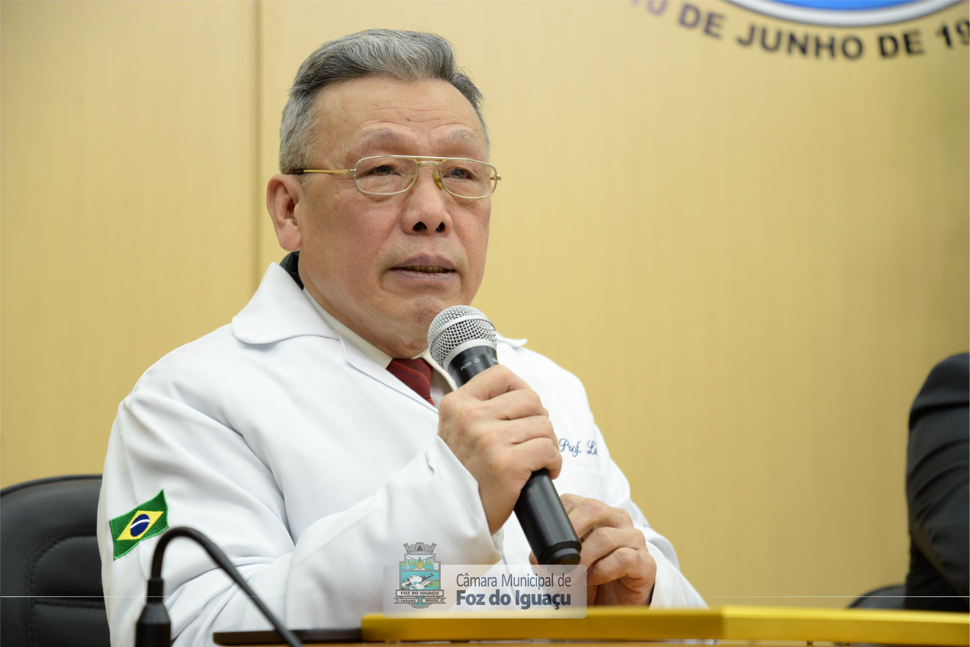 Moção de Aplauso ao Dr. Lin Pin Chuan - 15-08 (05)