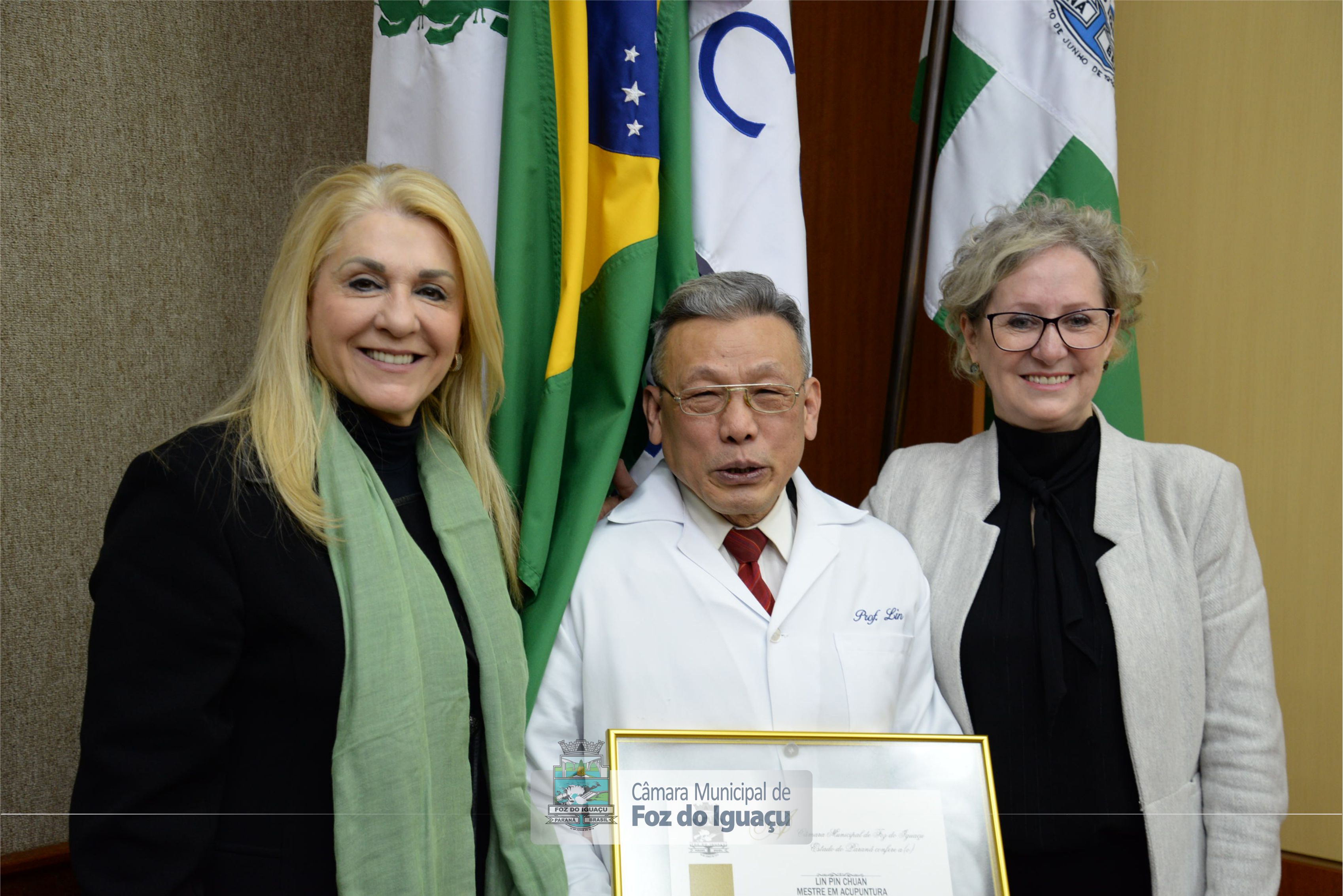 Moção de Aplauso ao Dr. Lin Pin Chuan - 15-08 (14)