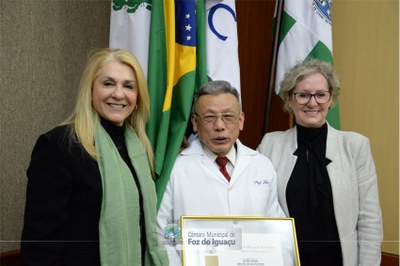 Moção de Aplauso ao Dr. Lin Pin Chuan - 15-08 (14)