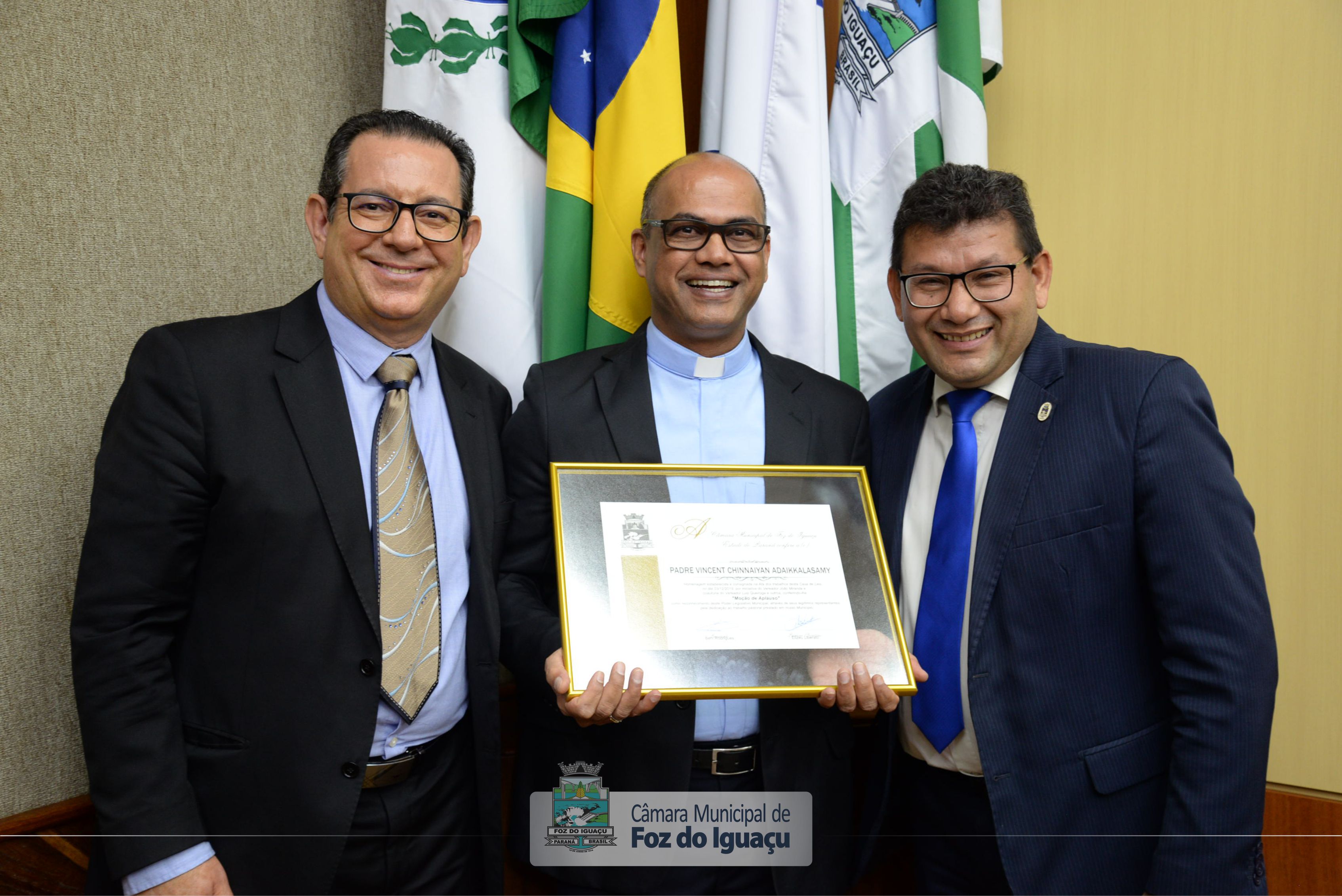 Moção de Aplauso ao Padre Vincent - 17-12-2019