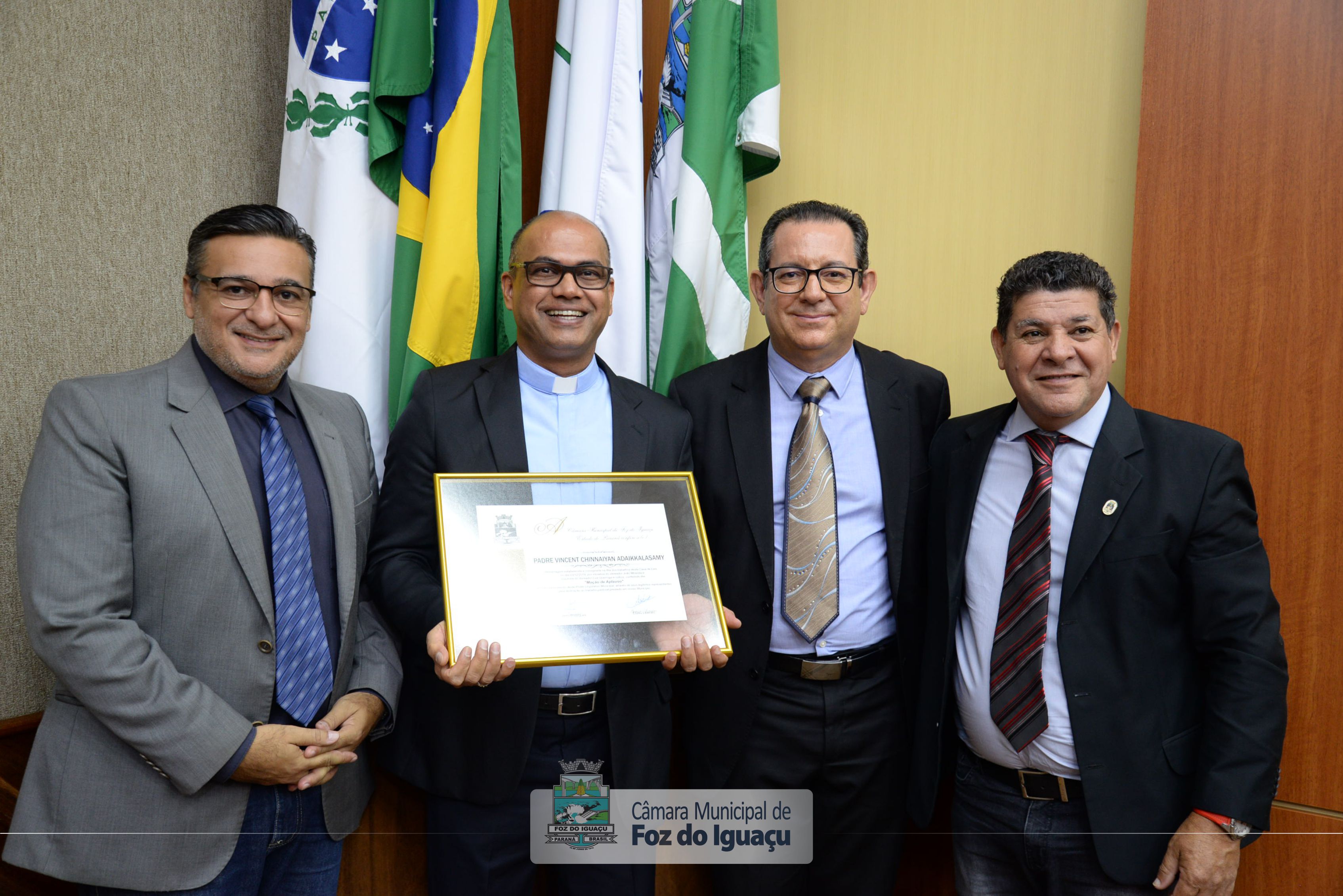 Moção de Aplauso ao Padre Vincent - 17-12-2019