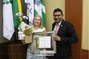 Vereador João Miranda (PSD) e sua homenageada, Angela Aparecida da Silva