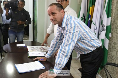 Promulgação de lei 02