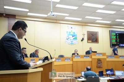 Sessão Extraordinária - 18-10 (01)