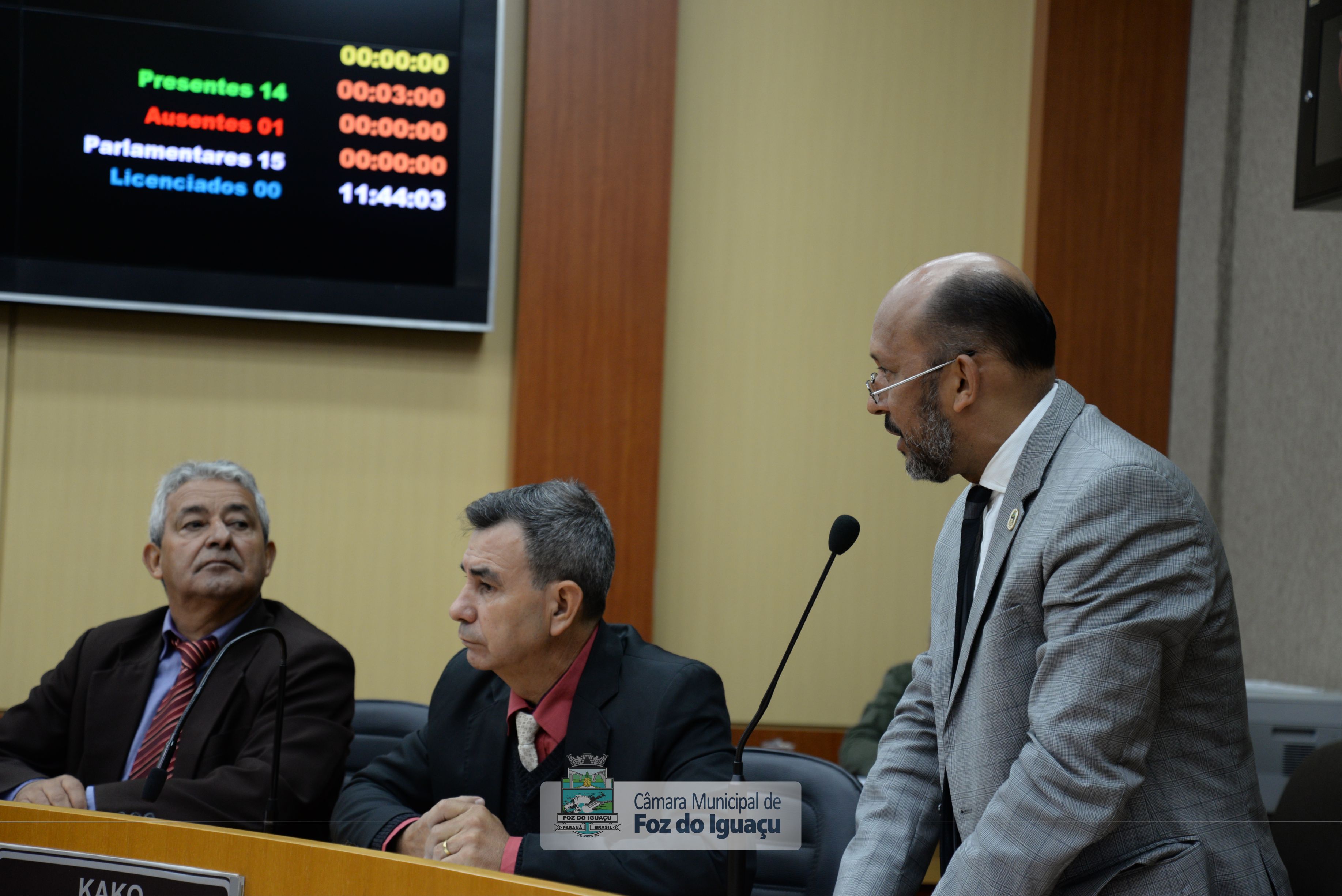 Sessão Extraordinária - 26-06 (03)