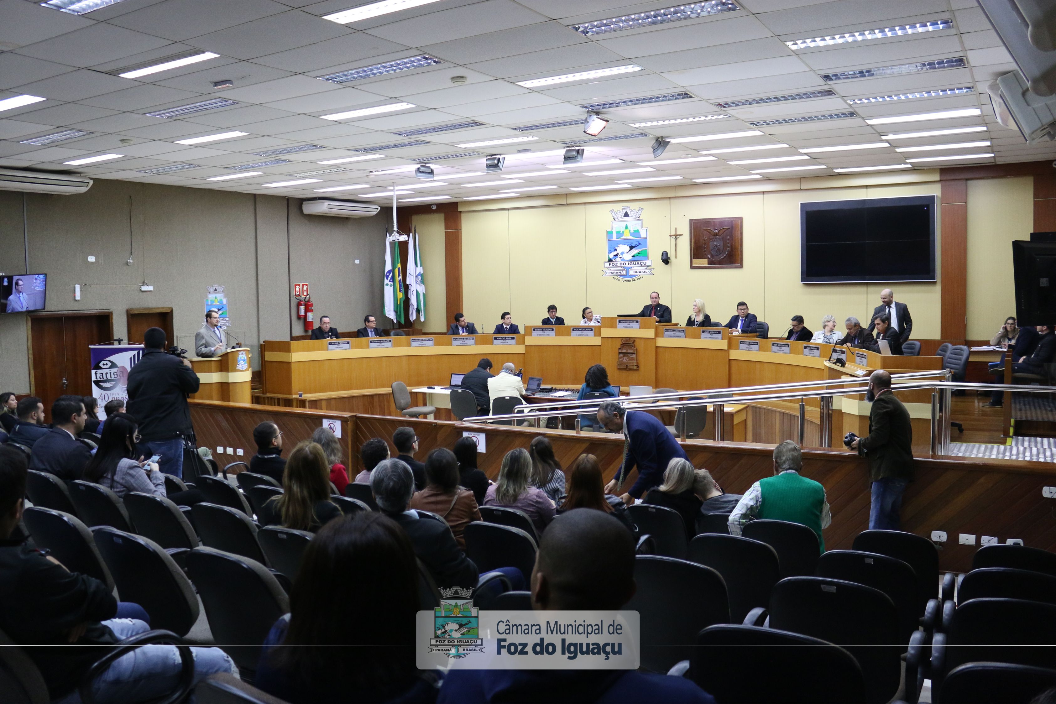 Sessão Ordinária e Extraordinária - 06-06 (09)