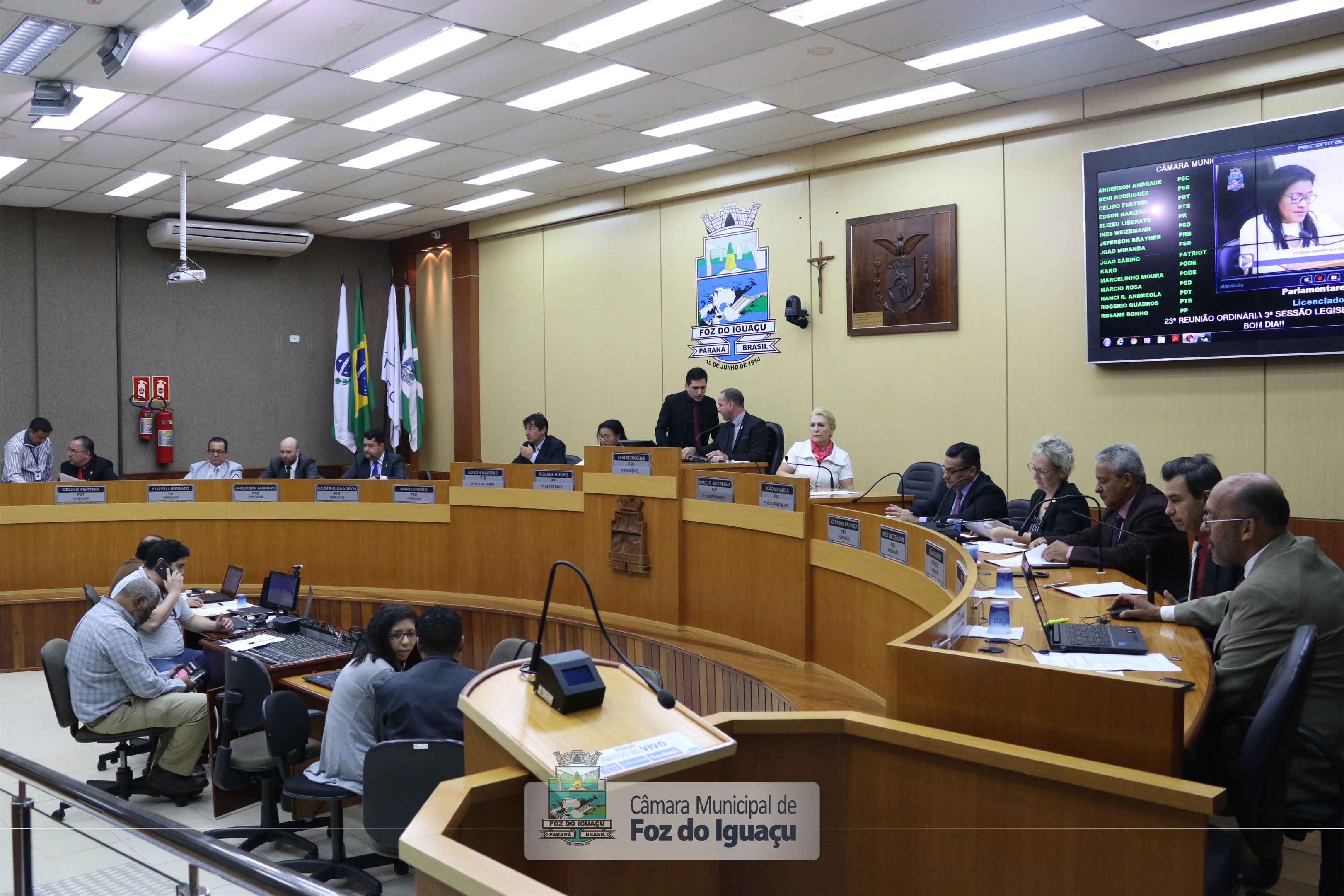 Sessão Ordinária e Extraordinária - 11-06 (10)