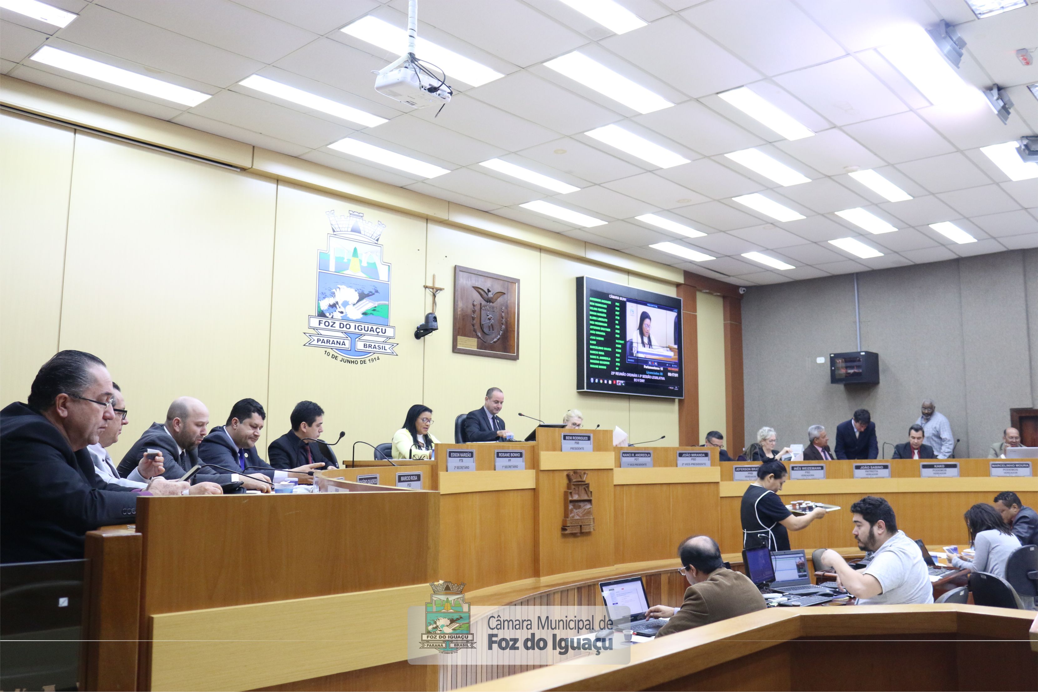 Sessão Ordinária e Extraordinária - 11-06 (11)