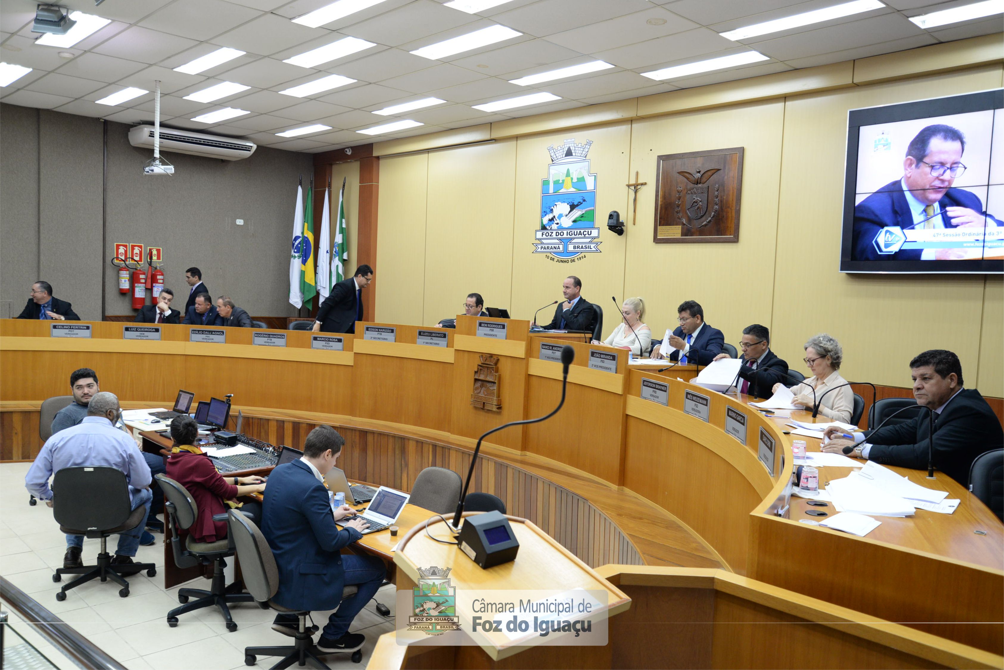 Sessão Ordinária e Sessão Extraordinária - 07-11