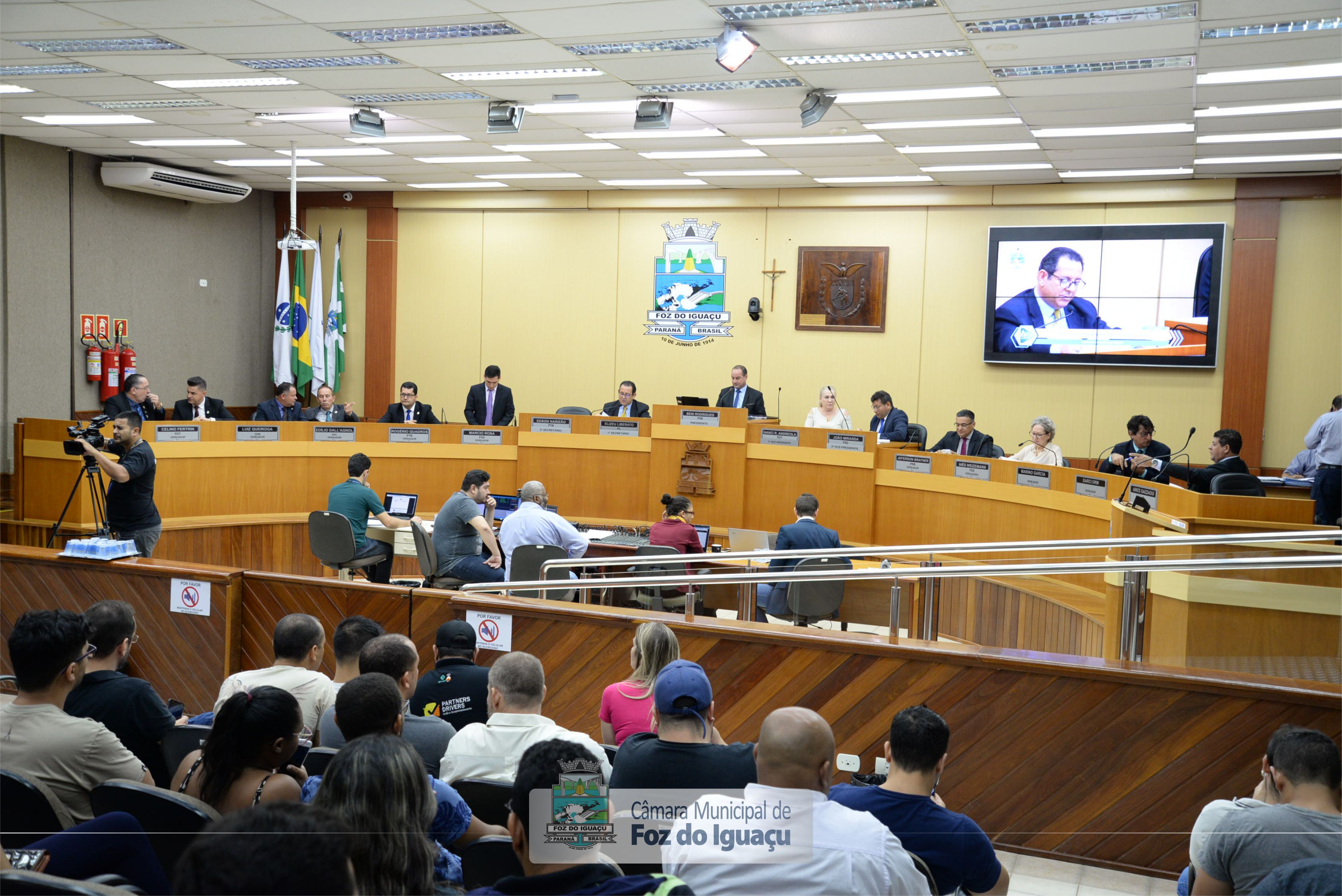 Sessão Ordinária e Sessão Extraordinária - 07-11