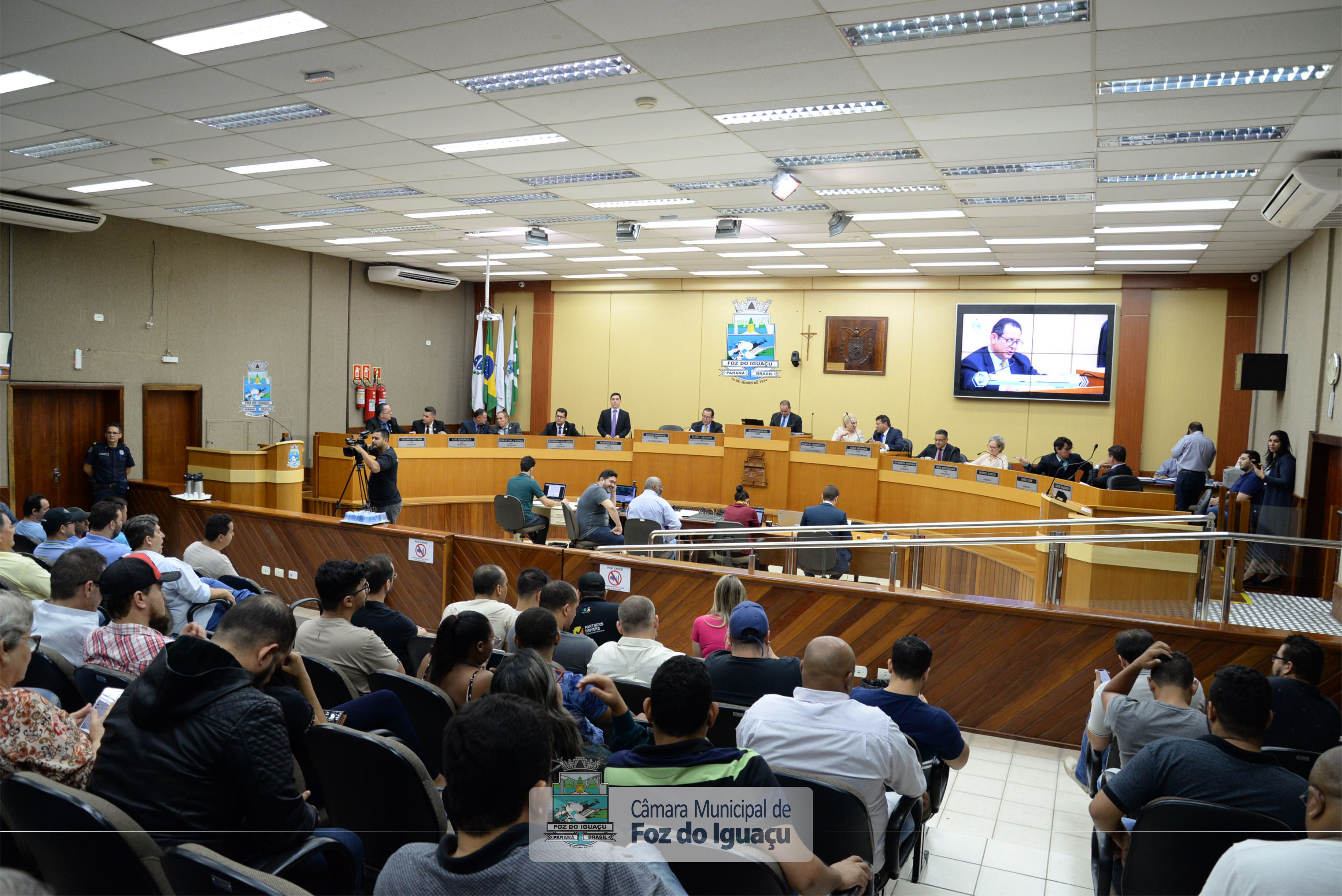 Sessão Ordinária e Sessão Extraordinária - 07-11