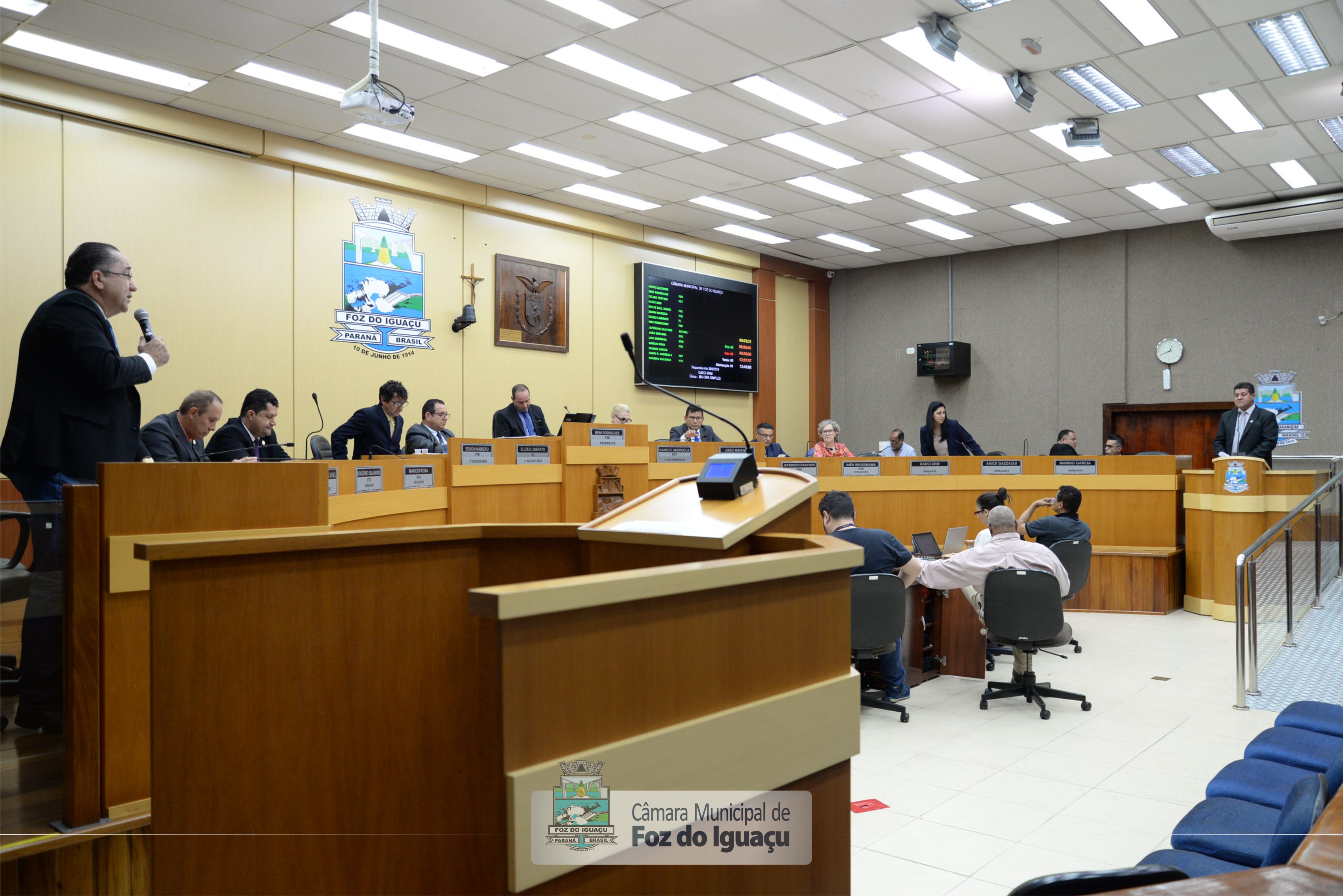 Sessão Ordinária e Sessão Extraordinária - 12-11