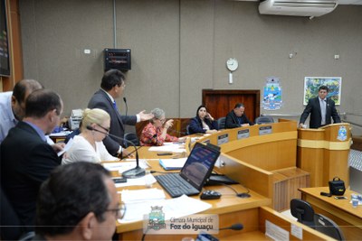 Sessão Ordinária e Sessão Extraordinária - 12-11