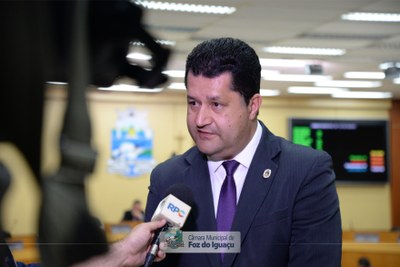 Sessão Ordinária e Sessão Extraordinária - 20-08 (08)