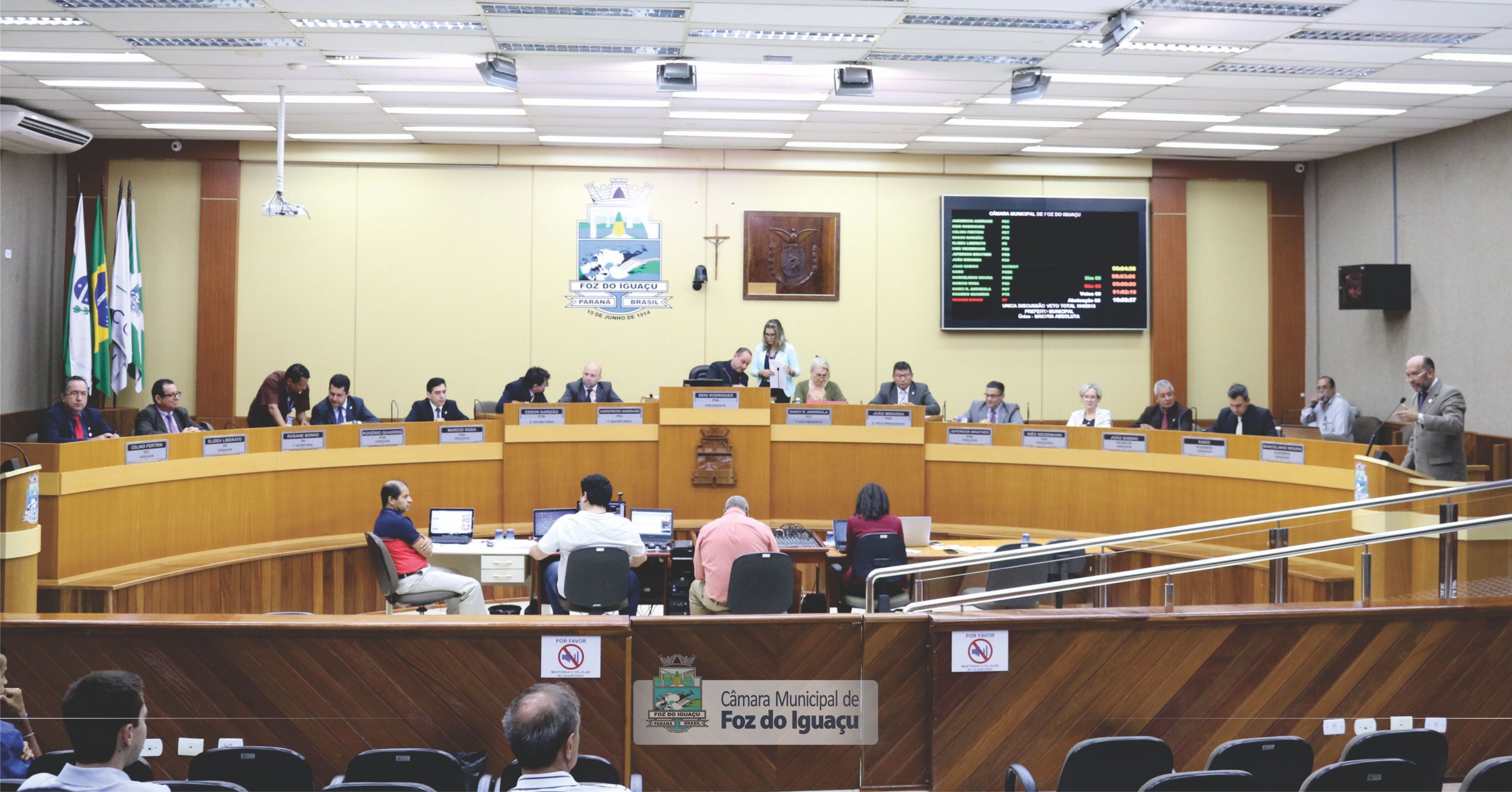 Sessões Ordinária e Extraordinária - 12-04 (01)