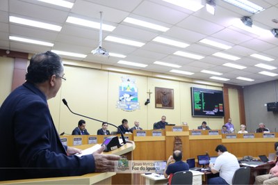 Sessões Ordinária e Extraordinária - 12-04 (02)