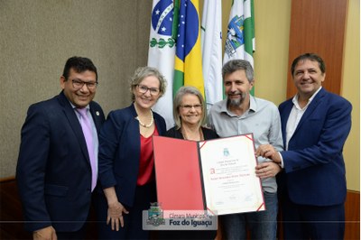 Título de Cidadã Honorária a Isabel Senandes - 08-11