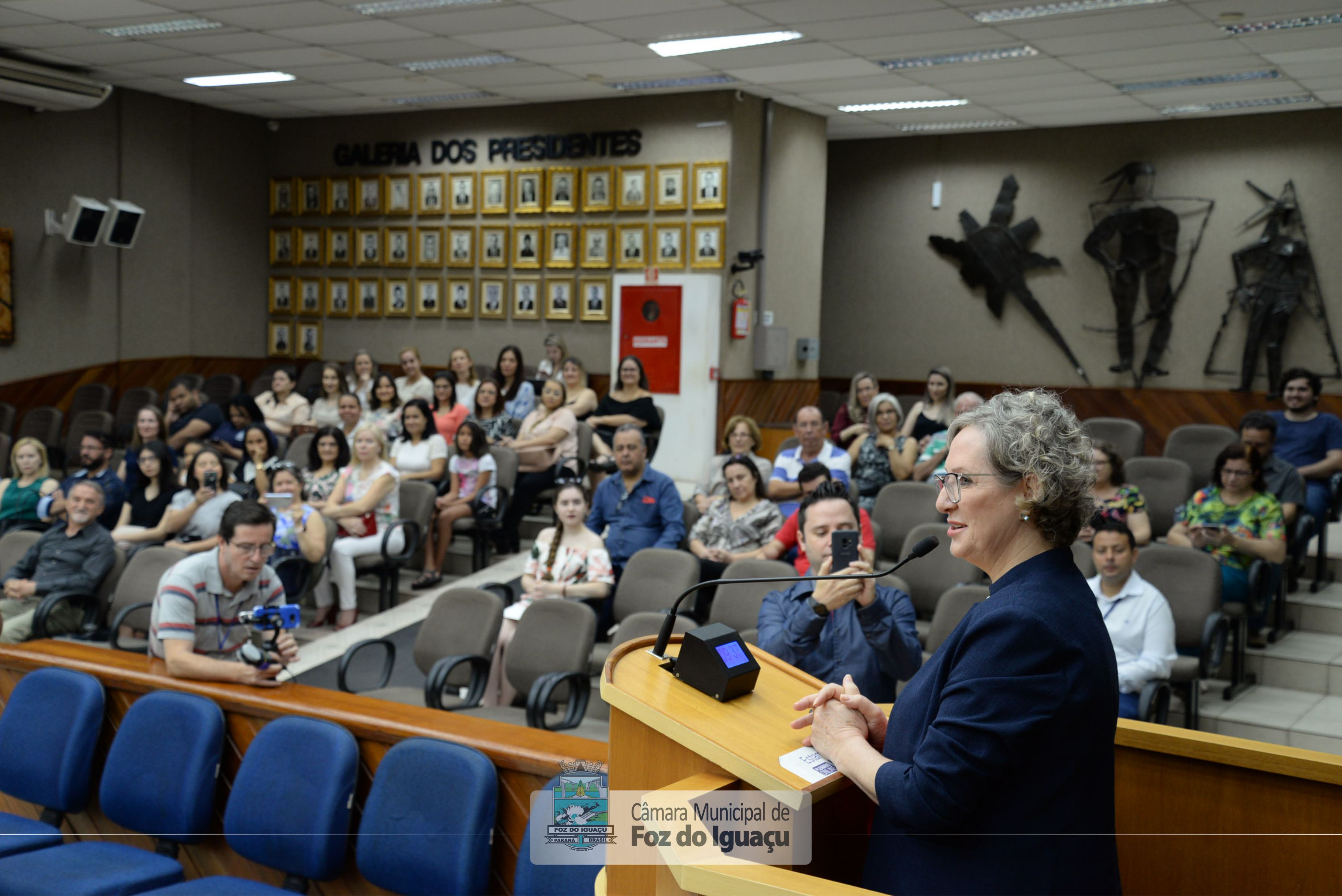 Título de Cidadã Honorária a Isabel Senandes - 08-11