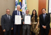Abraham Lincoln e Ricardo Piovesan, coordenadores do Moradia Legal, são os novos cidadãos honorários de Foz