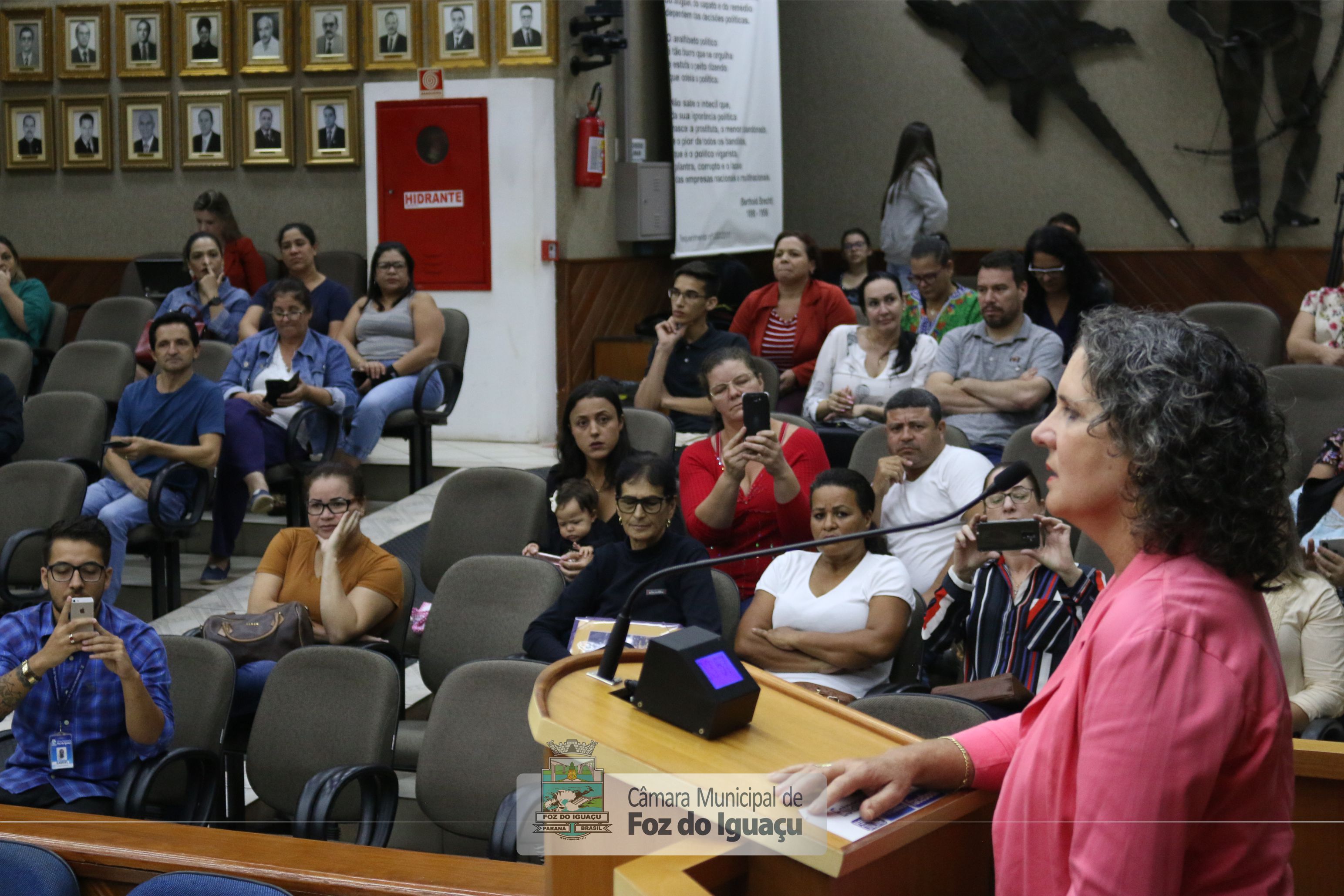 Adequação da lei sobre técnicos e auxiliares de enfermagem é aprovada na Câmara