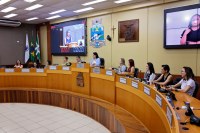 Audiência pública reúne vozes da comunidade para fortalecer políticas públicas para pessoas autistas em Foz do Iguaçu