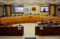 Câmara aprova projeto que abre 100 vagas de professores para educação infantil