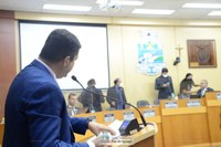 Câmara aprova suspensão temporária da contagem de prazos para veículos do transporte