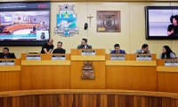 Câmara de Foz aprova crédito para Natal e corredor cultural