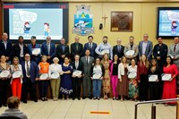 Câmara de Foz congratula 13 profissionais com o Prêmio Profissionais da Saúde