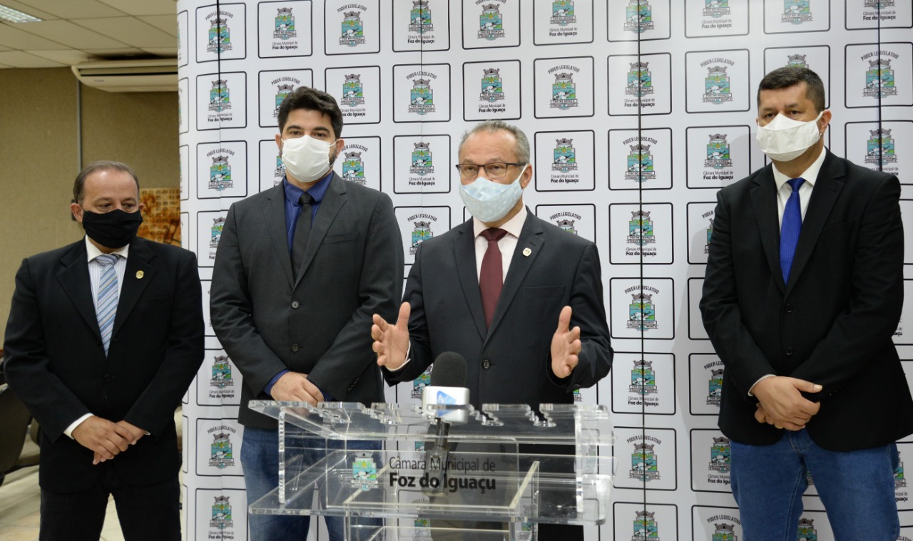 Câmara de Foz inicia análise de projeto que viabiliza município a integrar consórcio para compra de vacina