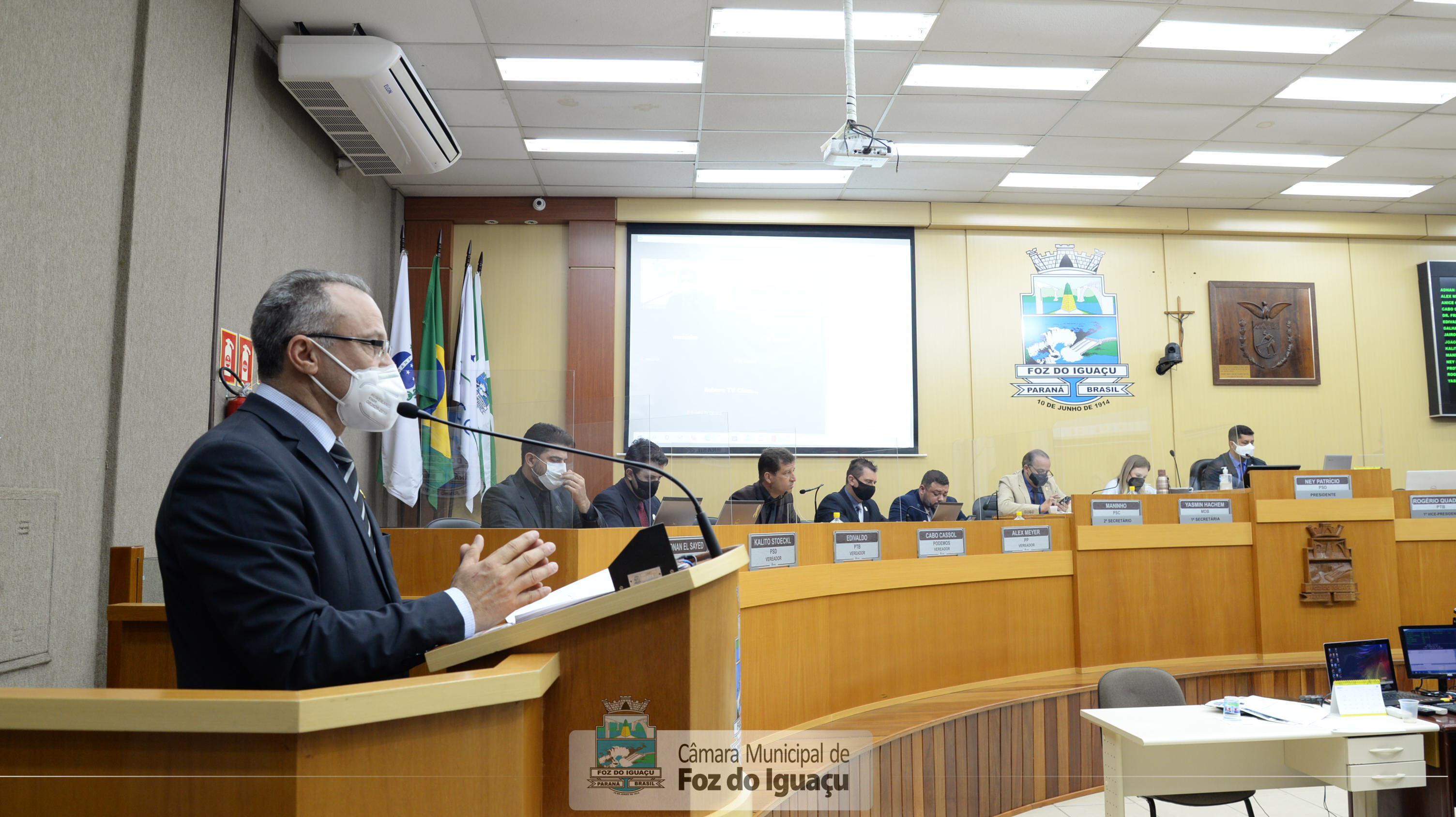 Câmara de Foz solicita retirada de projeto que muda nome da Ponte da Integração para Jaime Lerner