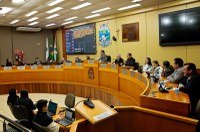 Câmara de Foz viabiliza incentivos fiscais para comerciantes da Vila Portes