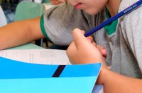 Câmara discute a implementação de 60 minutos extras em provas para candidatos com TDAH