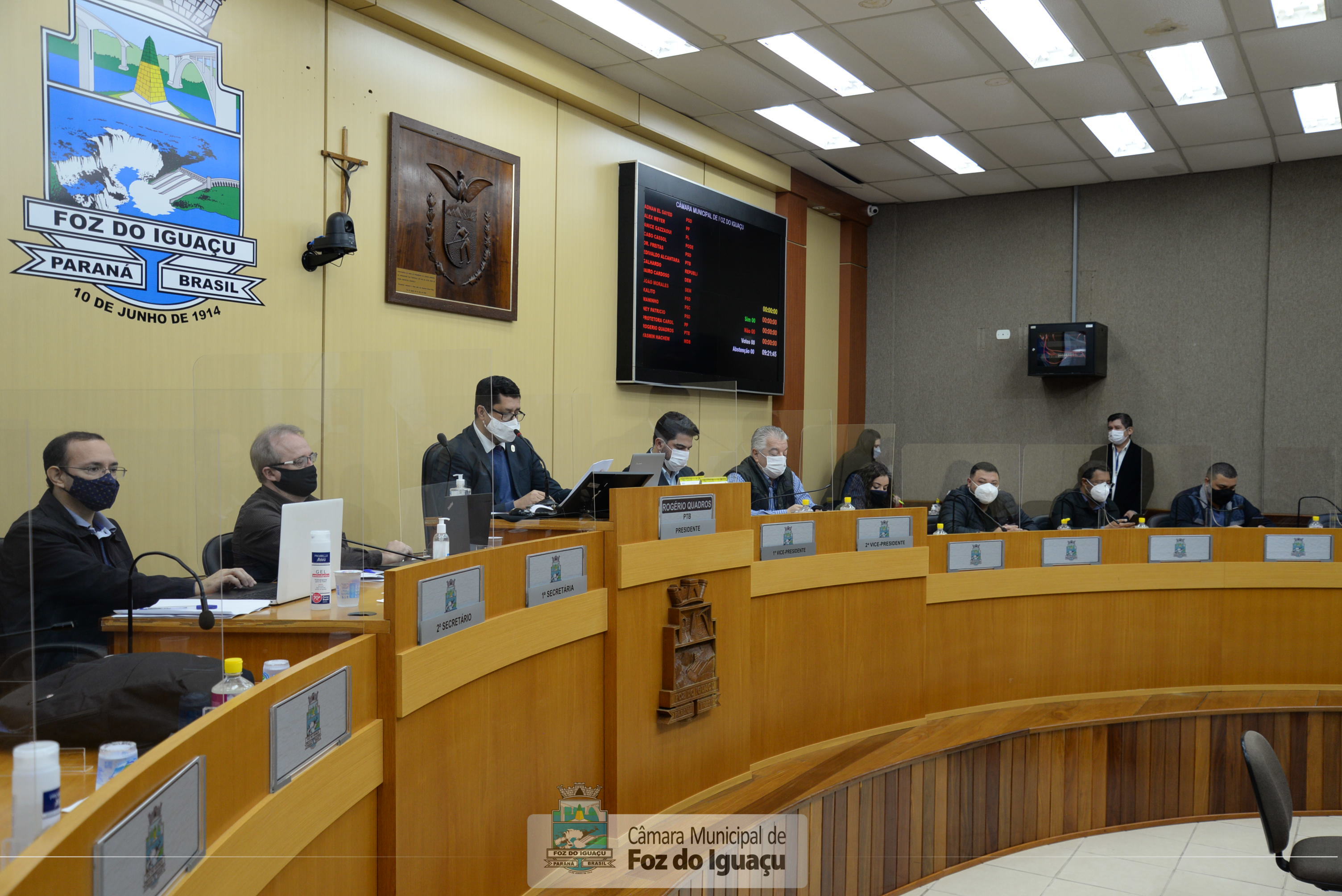 Câmara discute projeto da LDO e Comissão Mista trabalha no parecer