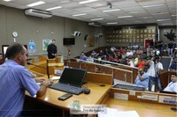 Câmara e prefeitura recebem proposta de adequação na lei do transporte por aplicativos