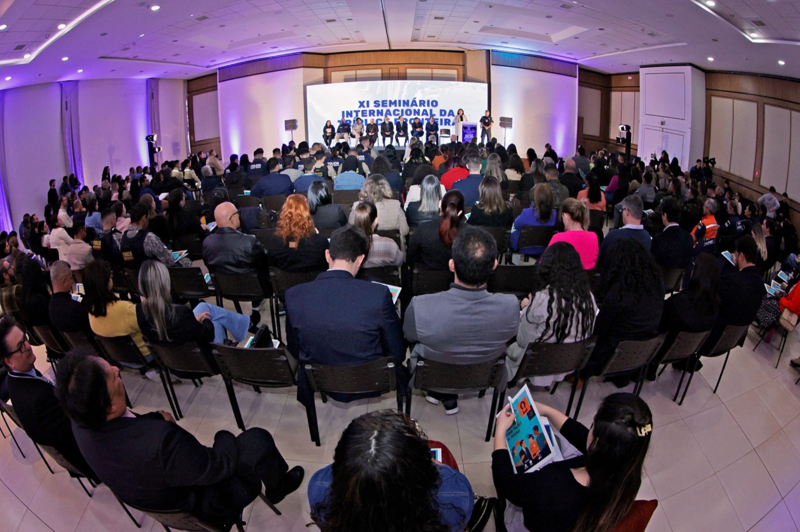 Câmara Municipal de Foz do Iguaçu participa do XI Seminário Internacional da Tríplice Fronteira sobre Tráfico de Pessoas