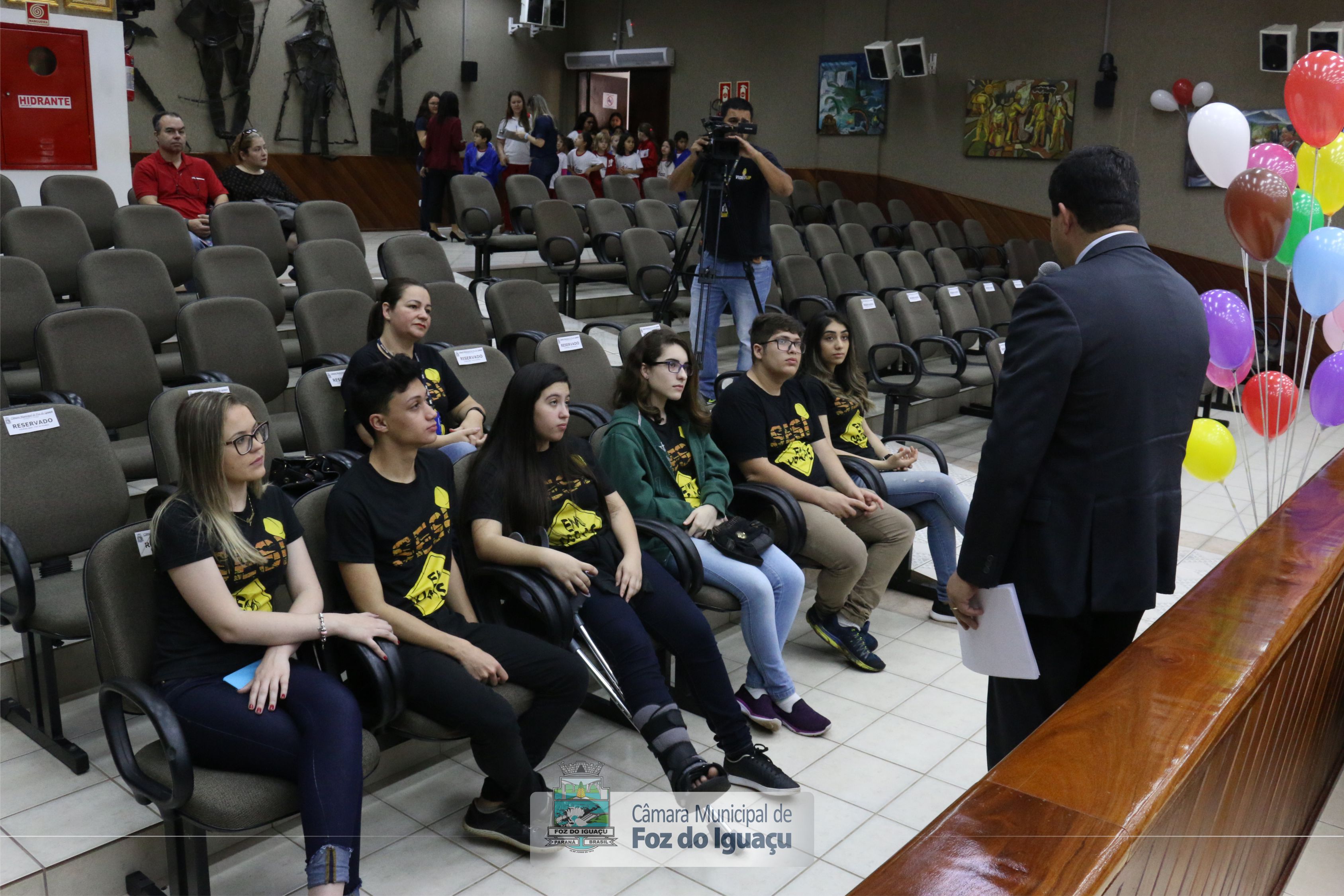 Câmara recebe adolescentes do Projeto Parlamento Jovem 