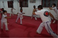 "Capoeira como ferramenta educacional auxilia no desenvolvimento psicomotor de jovens”, diz Fábio Castilha, do Grupo Muzenza