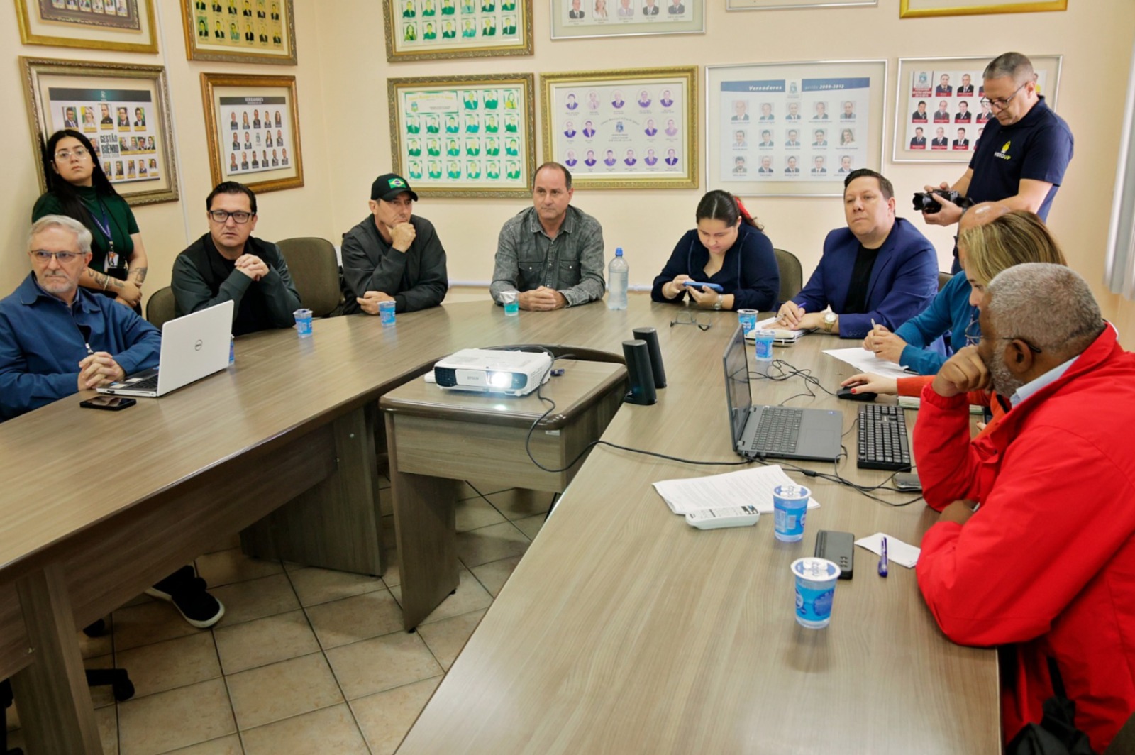 Conselho de ética lê defesa do vereador e marca oitiva de testemunhas para dia 20