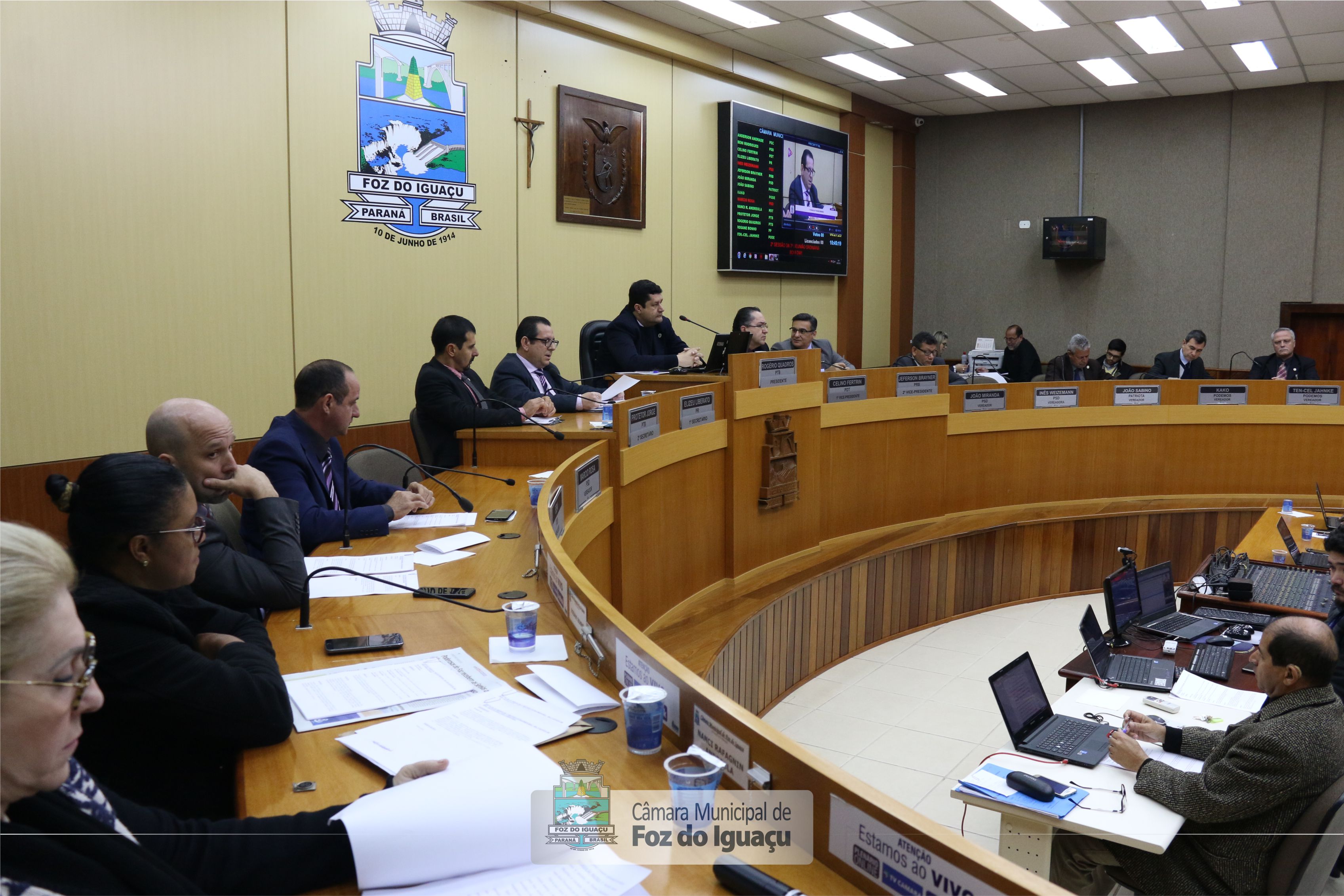 Vereadores pedem que prefeitura atenda reivindicações dos bairros