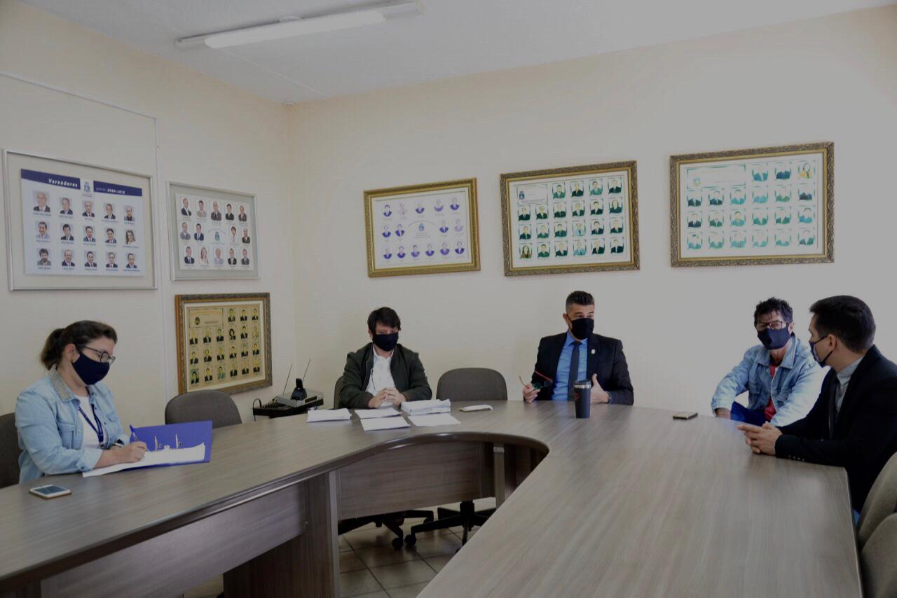 CPI do lixo realiza reunião e solicita mais documentos ao Poder Executivo