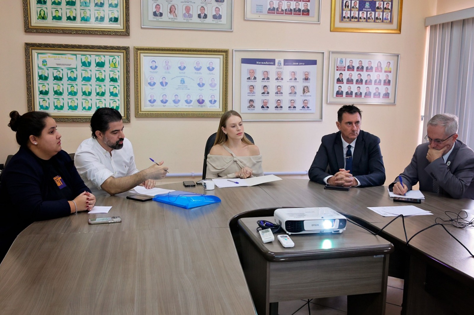 CPI dos livros define questionamentos para oitivas do dia 19/03